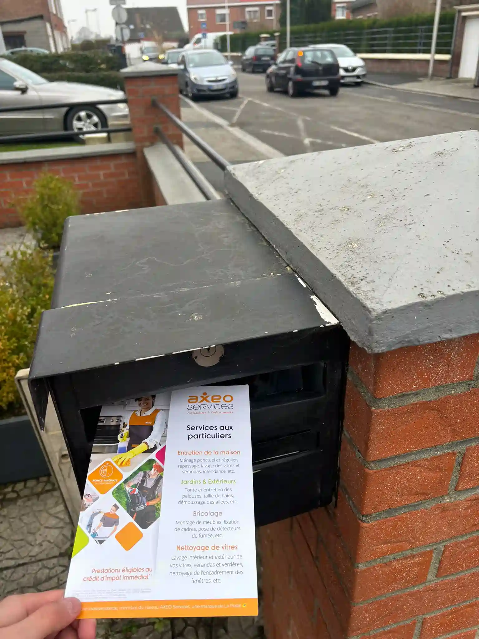 Campagne de distribution personnalisée dans les boîtes aux lettres individuelles, pour toucher directement chaque foyer ciblé.