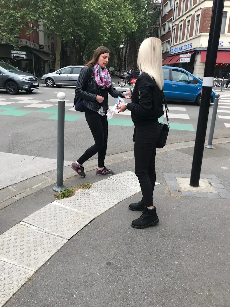 Distribution flyers gaston diffusion