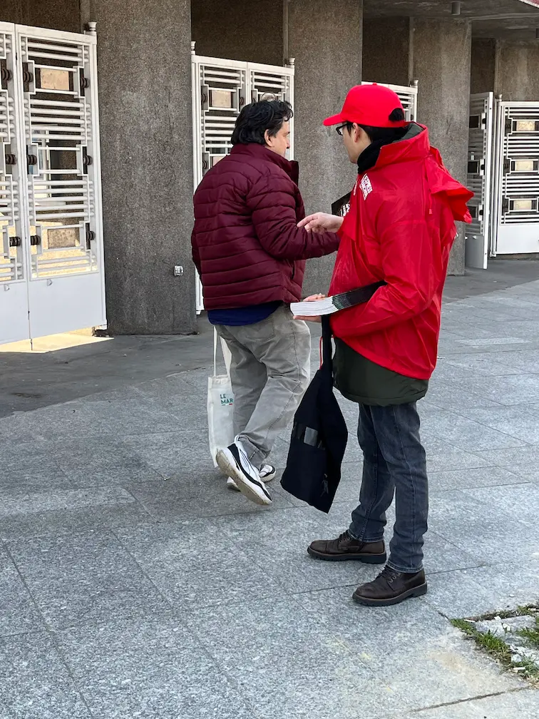 Distribution flyers gaston diffusion